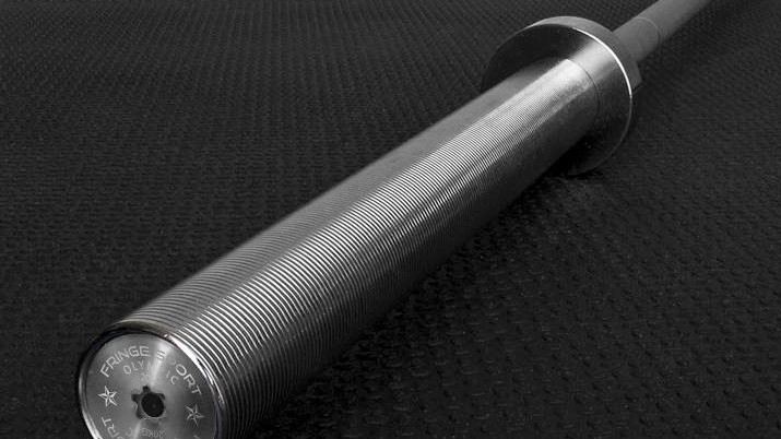 micro grooves on barbell sleeves