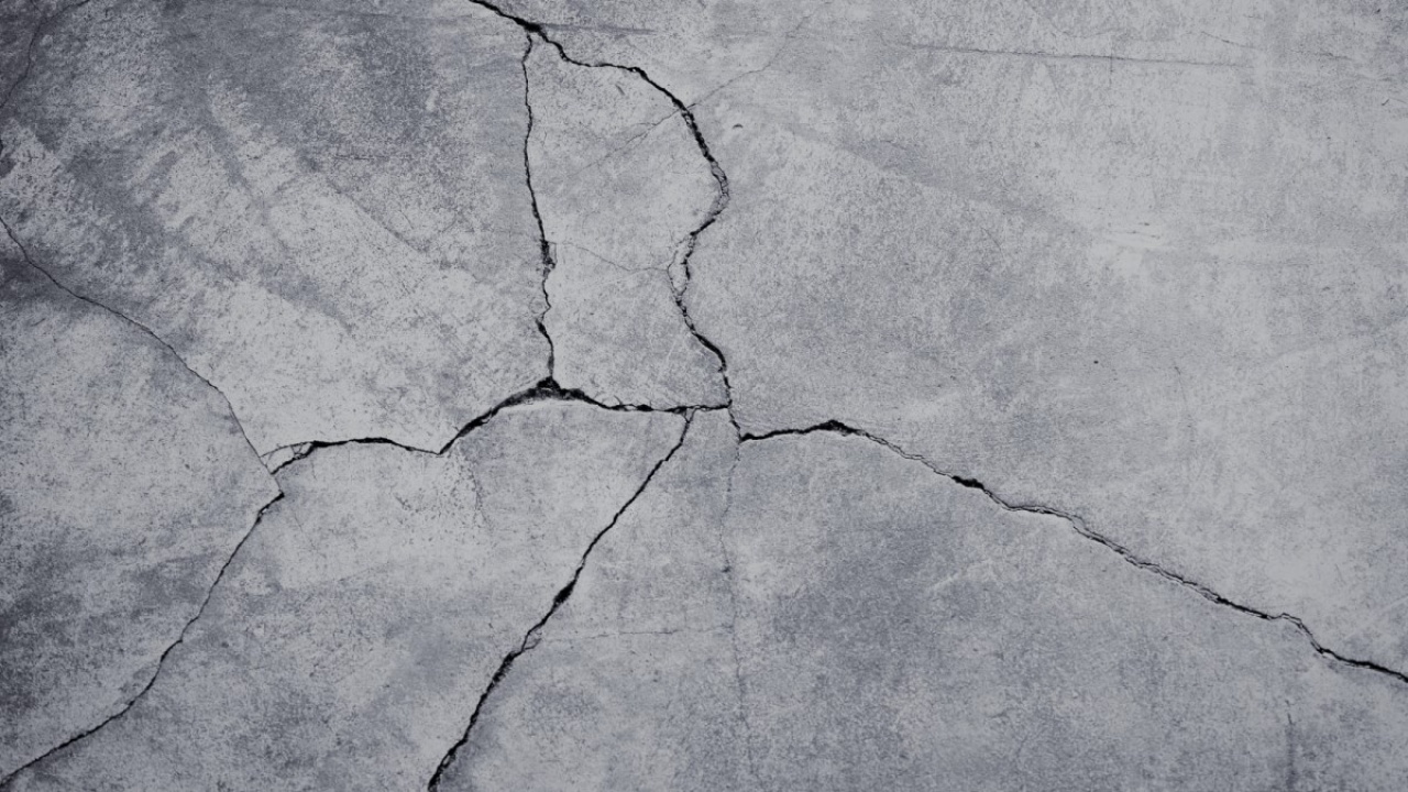 Will Bumper Plates Damage a Concrete Garage Floor? | Two Rep Cave