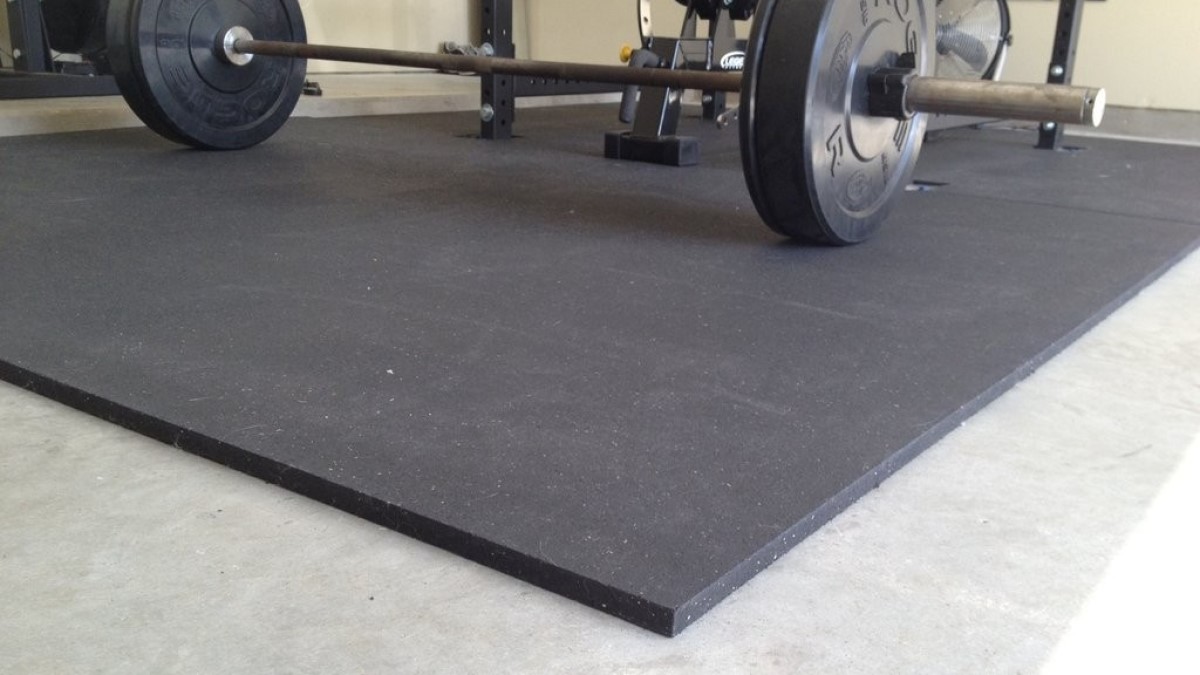 1/4 Thick Rubber Roll Matting - 4' x 1' - 1/4 Thick Gym Rolls