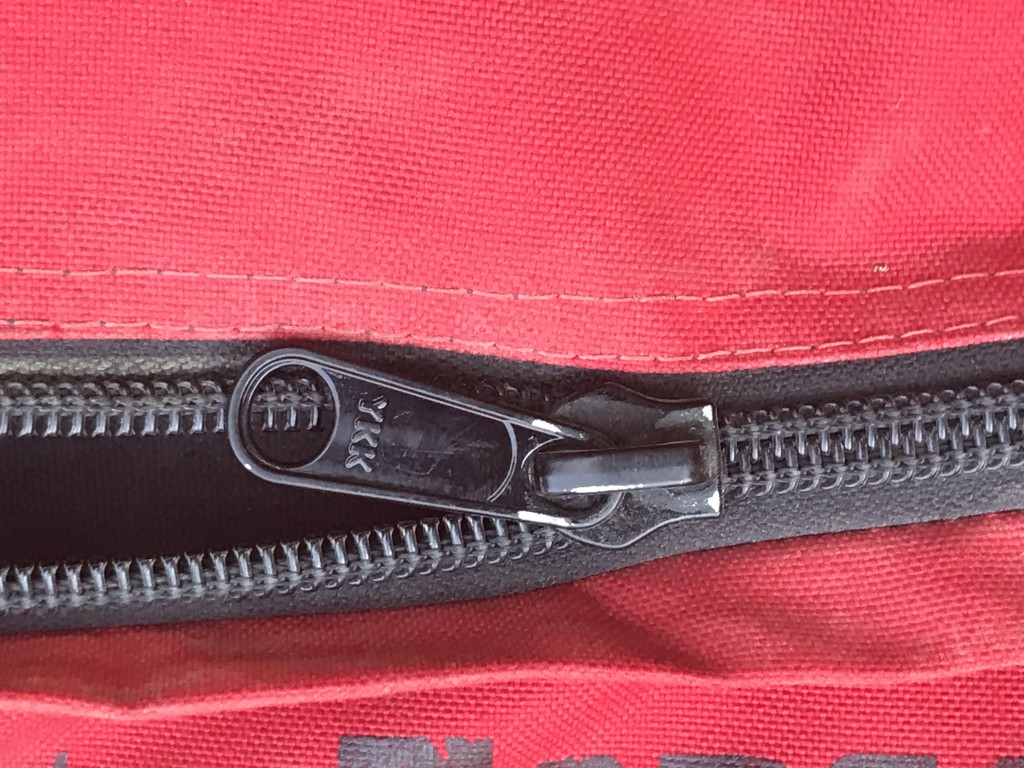 Heavy duty YKK zipper on sandbag training bag