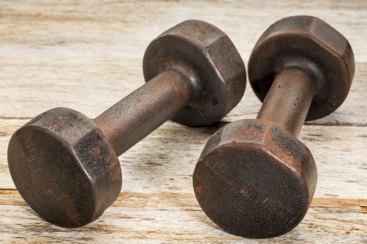 cleaning dumbbells